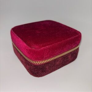 J.Crew Factory Square Velvet Jewelry Case Regal Rose Goldtone Travel Size